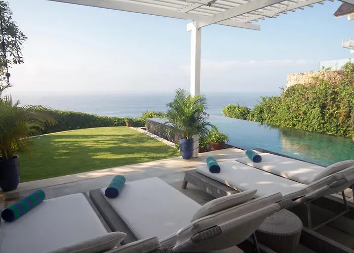 Azure Aura Luxury 5 Star Bali Cliffside Ocean View, Pool And Garden *