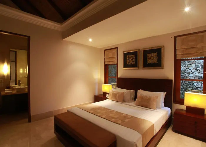 Azure Aura Luxury 5 Star Bali Cliffside Ocean View, Pool And Garden