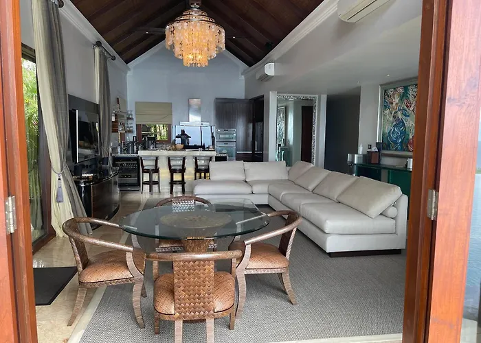 Azure Aura Luxury 5 Star Bali Cliffside Ocean View, Pool And Garden