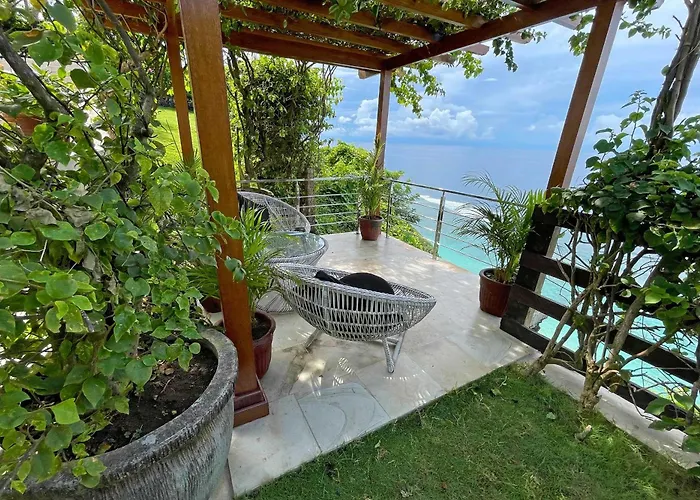 Azure Aura Luxury 5 Star Bali Cliffside Ocean View, Pool And Garden Villa Uluwatu