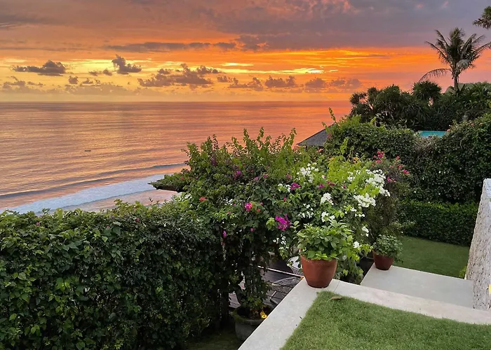 Azure Aura Luxury 5 Star Bali Cliffside Ocean View, Pool And Garden Villa Uluwatu