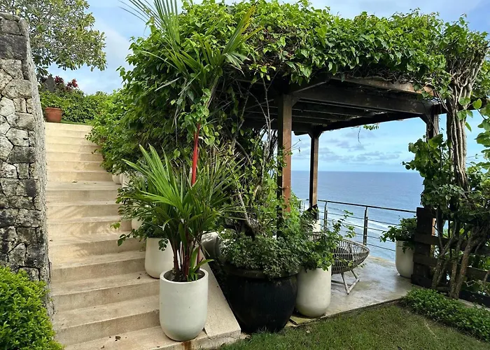 Azure Aura Luxury 5 Star Bali Cliffside Ocean View, Pool And Garden Villa *