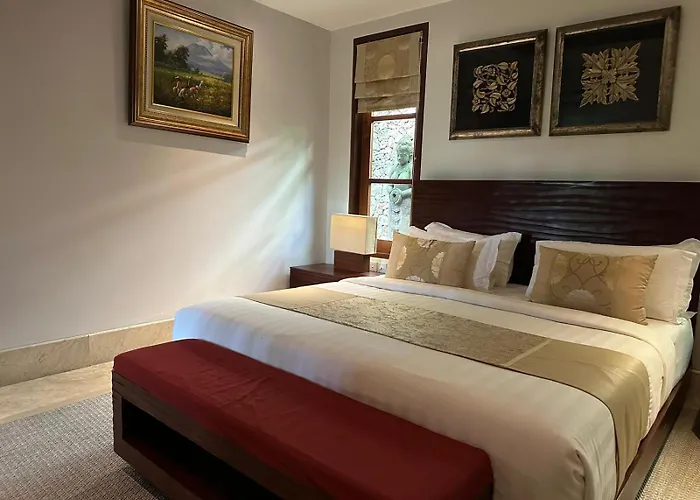 Azure Aura Luxury 5 Star Bali Cliffside Ocean View, Pool And Garden Villa Uluwatu