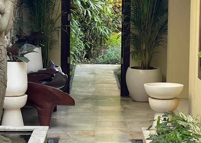 Azure Aura Luxury 5 Star Bali Cliffside Ocean View, Pool And Garden Villa Uluwatu
