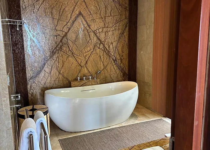 Azure Aura Luxury 5 Star Bali Cliffside Ocean View, Pool And Garden Villa